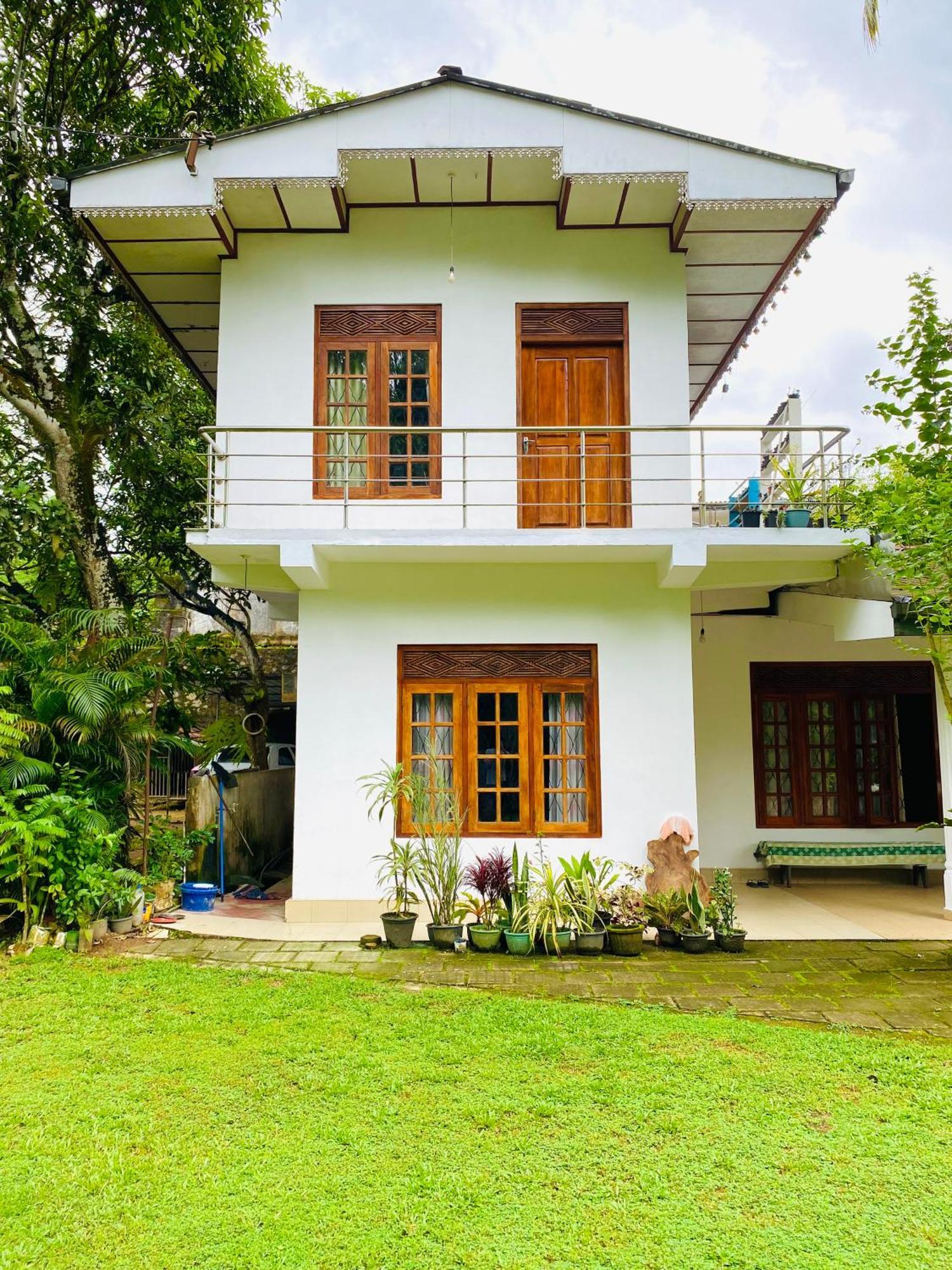 Summer Ridge - Homestay Ratnapura Exterior foto
